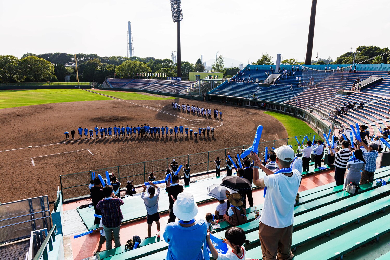 中国予選の試合にも社員が応援に駆け付ける　©Masashi Soiri