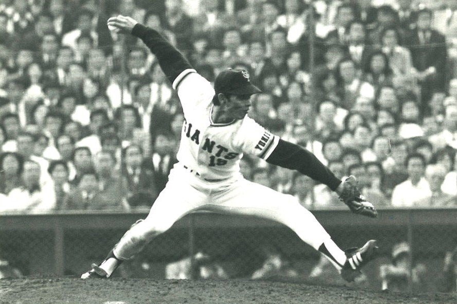 身長178センチ、体重62キロの痩身エースだった小林。1973年にプロデビュー ©BUNGEISHUNJU