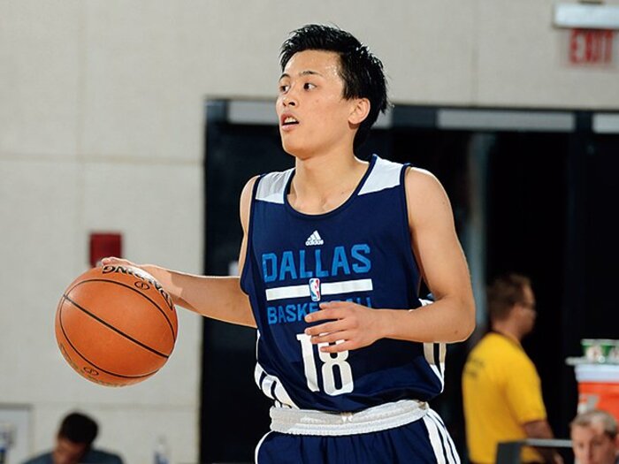 NBAは夢物語じゃない。富樫勇樹の挑戦は続く。～167cmの“小さな巨人”となれ～＜Number Web＞ photograph by Getty Images