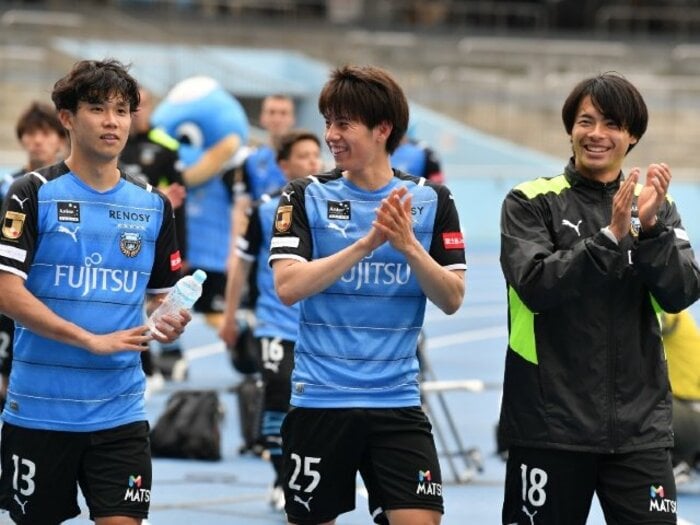「1年目のアオに怒ったことがあります(笑)」「コウは泣きながら手紙を読んでくれて…」J1川崎・鬼木監督が語る“教え子”たちのW杯<Number Web> photograph by J.LEAGUE