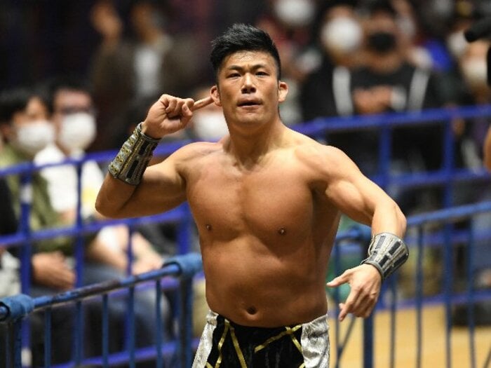 “元オカダのライバル”SANADAはプロレス界の「景色を変える」ことができるのか？ 師・武藤敬司の“あの技”を解禁した男の覚悟＜Number Web＞ photograph by Masashi Hara