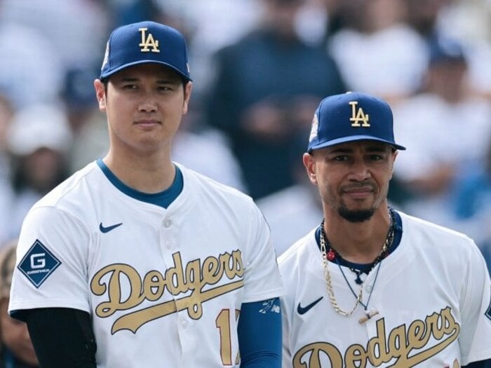 大谷翔平にベッツが“意外な発言”…米メディア指摘「ライバル関係」のドジャース選手たち「批判が間違いだと証明する」ベッツのショート転向はなぜ?<Number Web> photograph by Getty Images