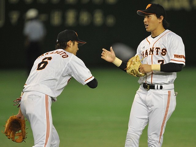 中日鎌田選手と巨人長野選手のサイン - 野球