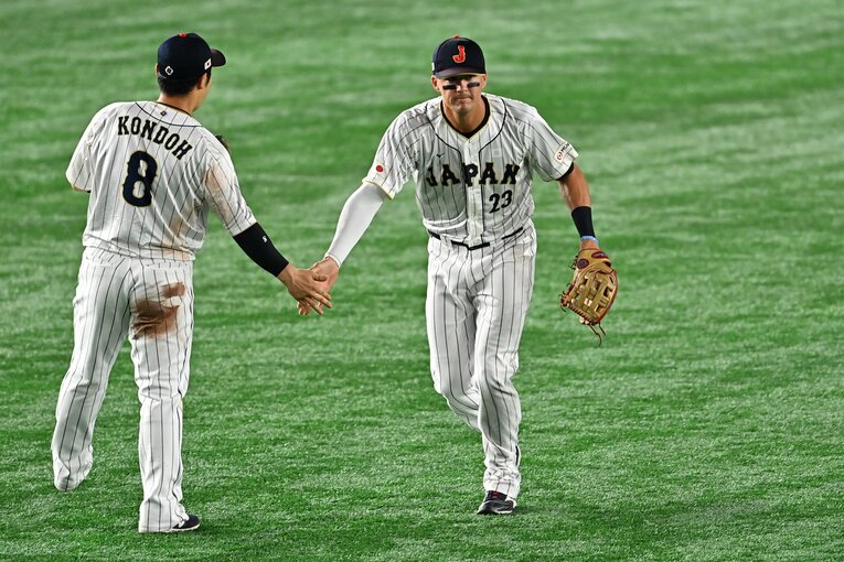 いまでは深い信頼関係を築いている近藤とヌートバー　©Getty Images