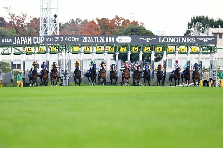 ジャパンカップ、スタートの瞬間　©Keiji Ishikawa