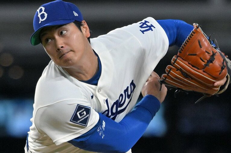 今季ここまで、投手専念のケースが2度あった大谷翔平。連続出塁記録の定義なども“異例の扱い”となる ／ photograph by JIJI PRESS