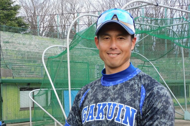 母校の東北学院大野球部で奮闘する星孝典監督 ／ photograph by NumberWeb
