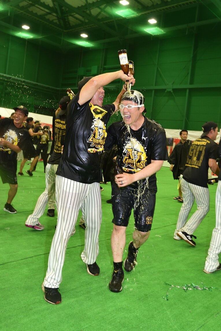 【ビールかけ…貴重カット多数】©Hideki Sugiyama