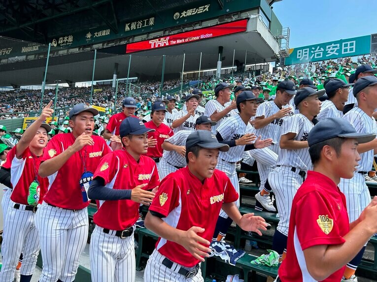 SNS上で話題を呼んだ滋賀学園のキレキレダンス ©Yukiko Umetsu