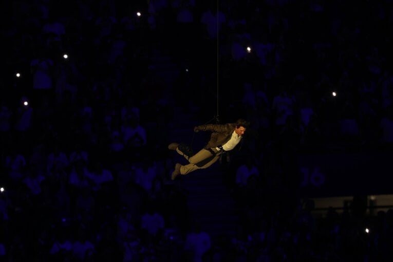 トム・クルーズ登場で大騒ぎ（全10枚中の3枚目）　©Tetsuya Higashikawa/JMPA