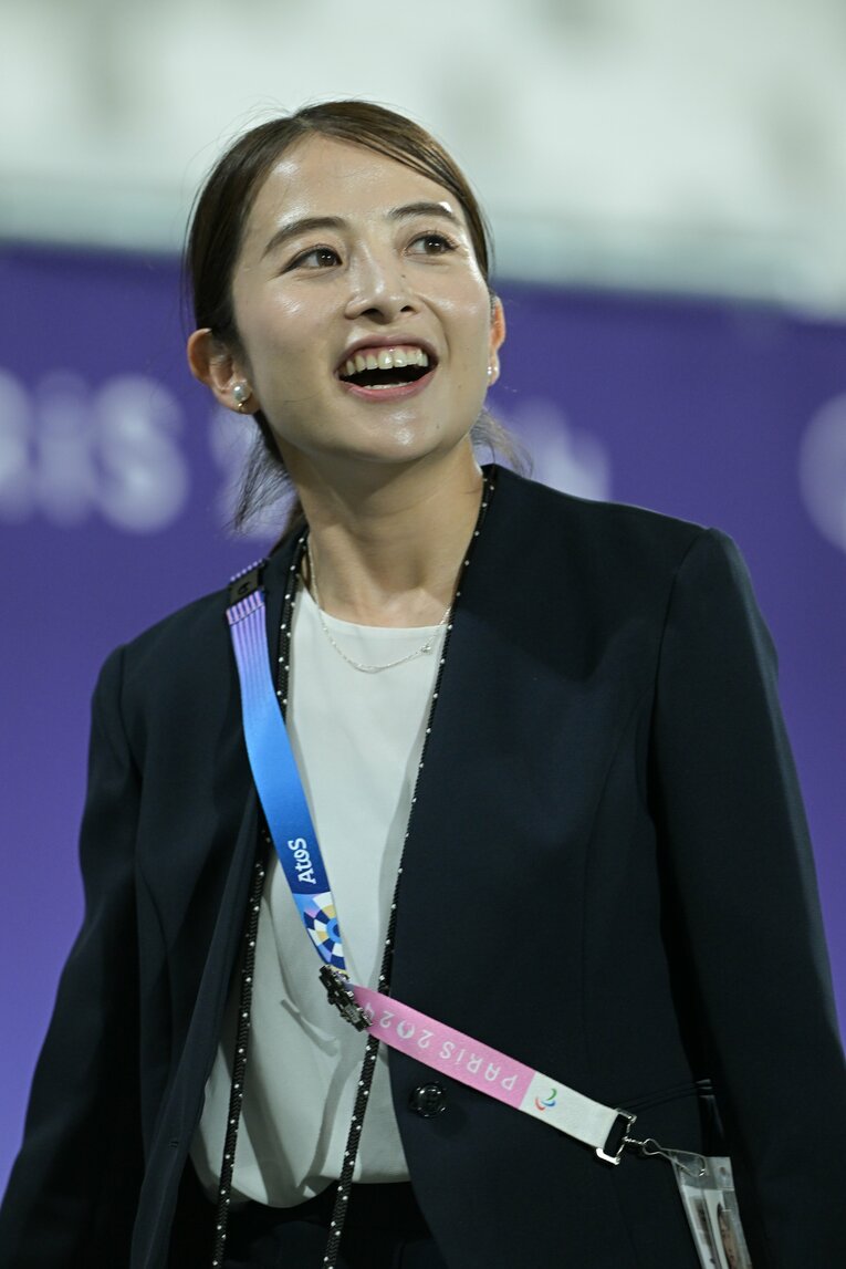 マリ戦、取材に訪れた日比麻音子アナウンサー　©Takuya Kaneko/JMPA