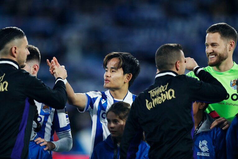 「TAKEユニの日本人ファンが増えた気が」久保建英MOMも“代えが利かない状態”を現地撮影…ソシエダは狂う歯車を直せるか(2)