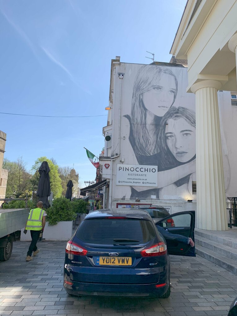 オシャレなブライトンの町並み　©Yoichi Igawa　