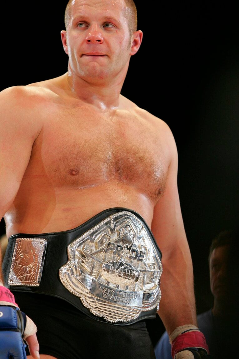 PRIDEヘビー級王者のベルトを巻くヒョードル　©Toshiya Kondo