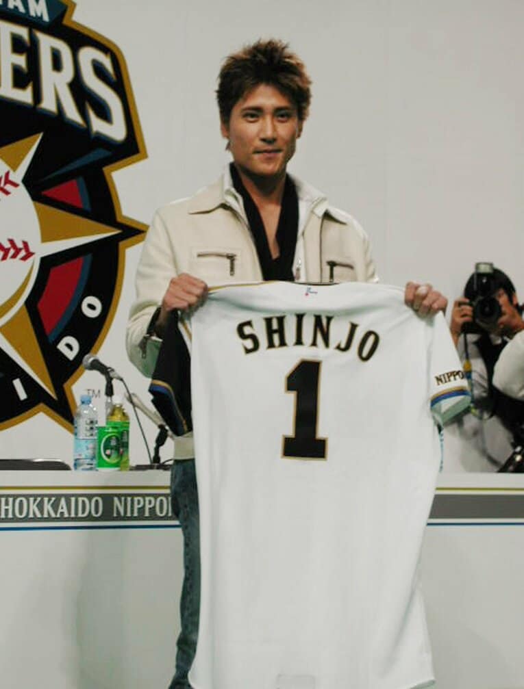 2003年12月、日本ハム入団の記者会見で　©︎JIJI PRESS