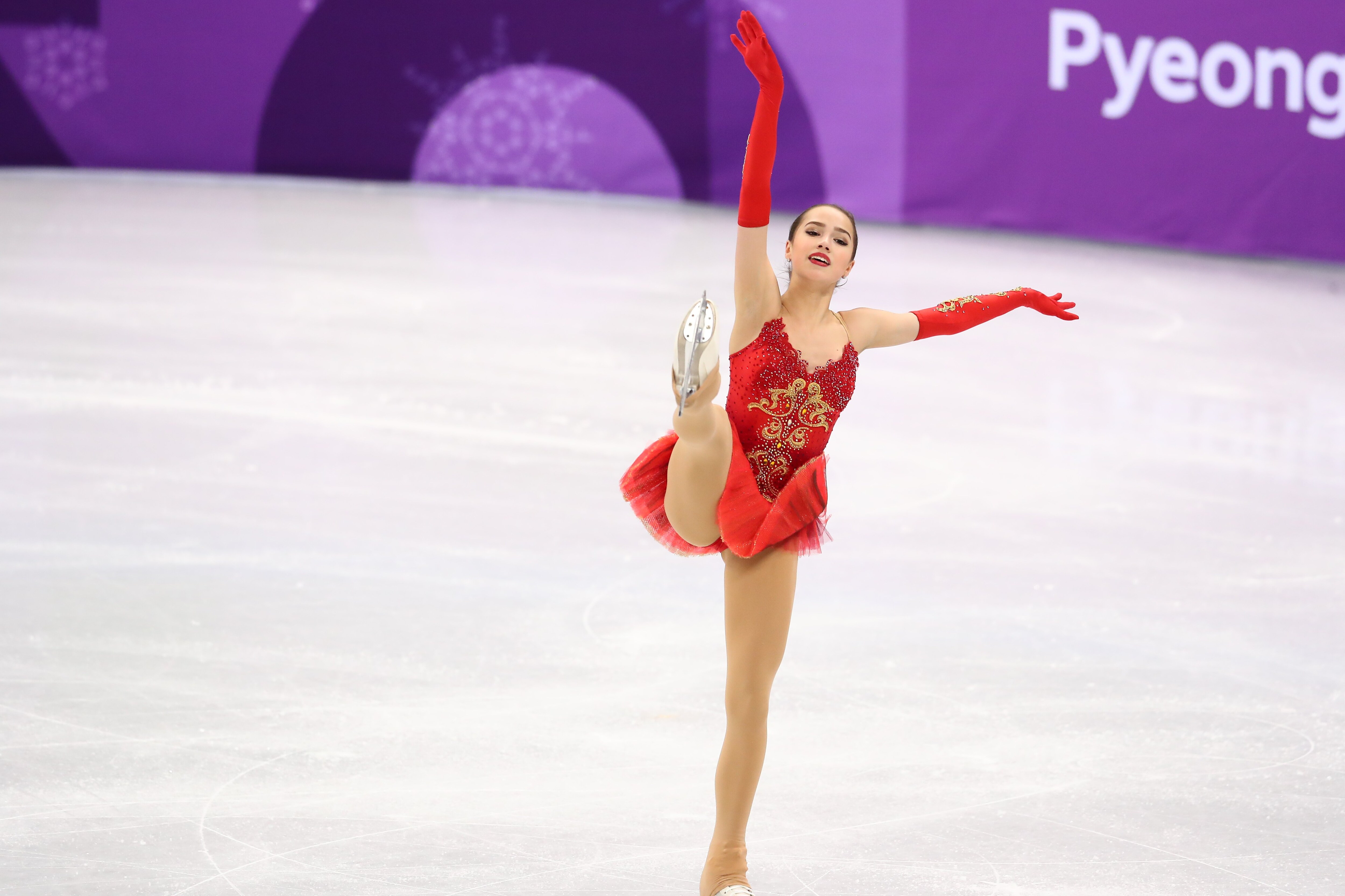 フィギュア界で脅かされる 女性の健康問題 鈴木明子36歳が明かす過酷さ 無月経 ハードな練習ができている証拠でした Number Web 日本代表として10年バンクーバー五輪 14年 ｄメニューニュース Nttドコモ