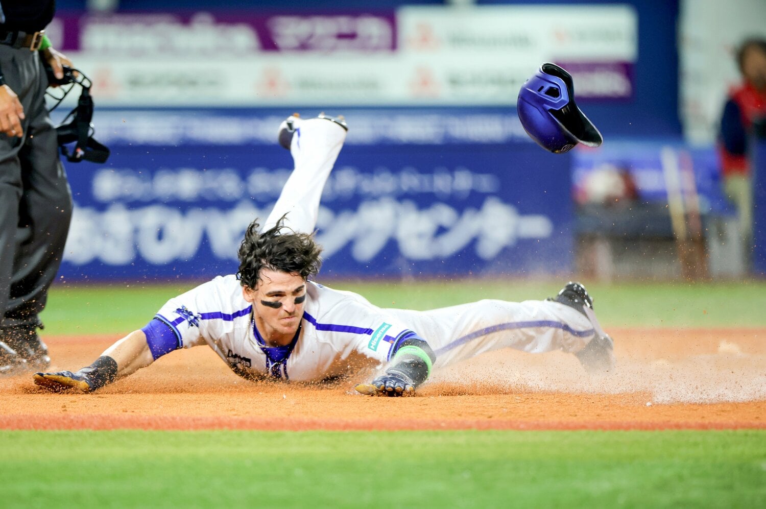 開幕戦で見せた勝ち越しのホームイン(クリックもしくはスクロールすると、これまでの「全力プレー史」をご覧になれます) ©JIJI PRESS