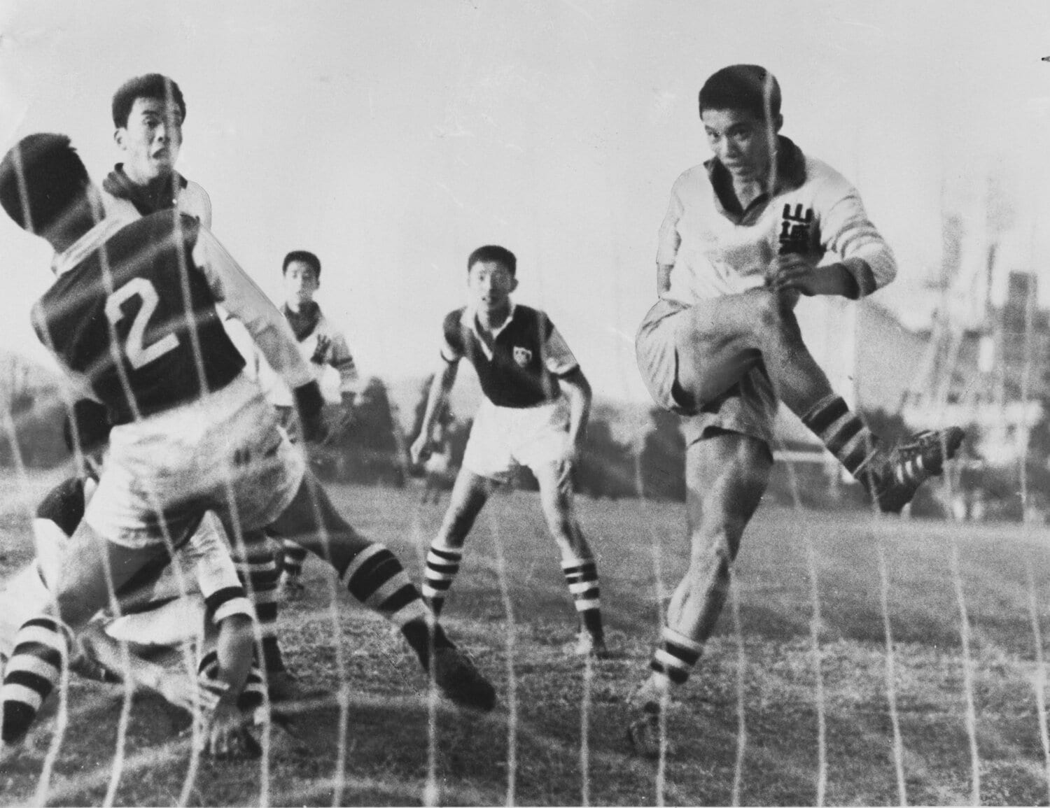 山城高校時代の釜本邦茂　©︎Asahi Shimbun