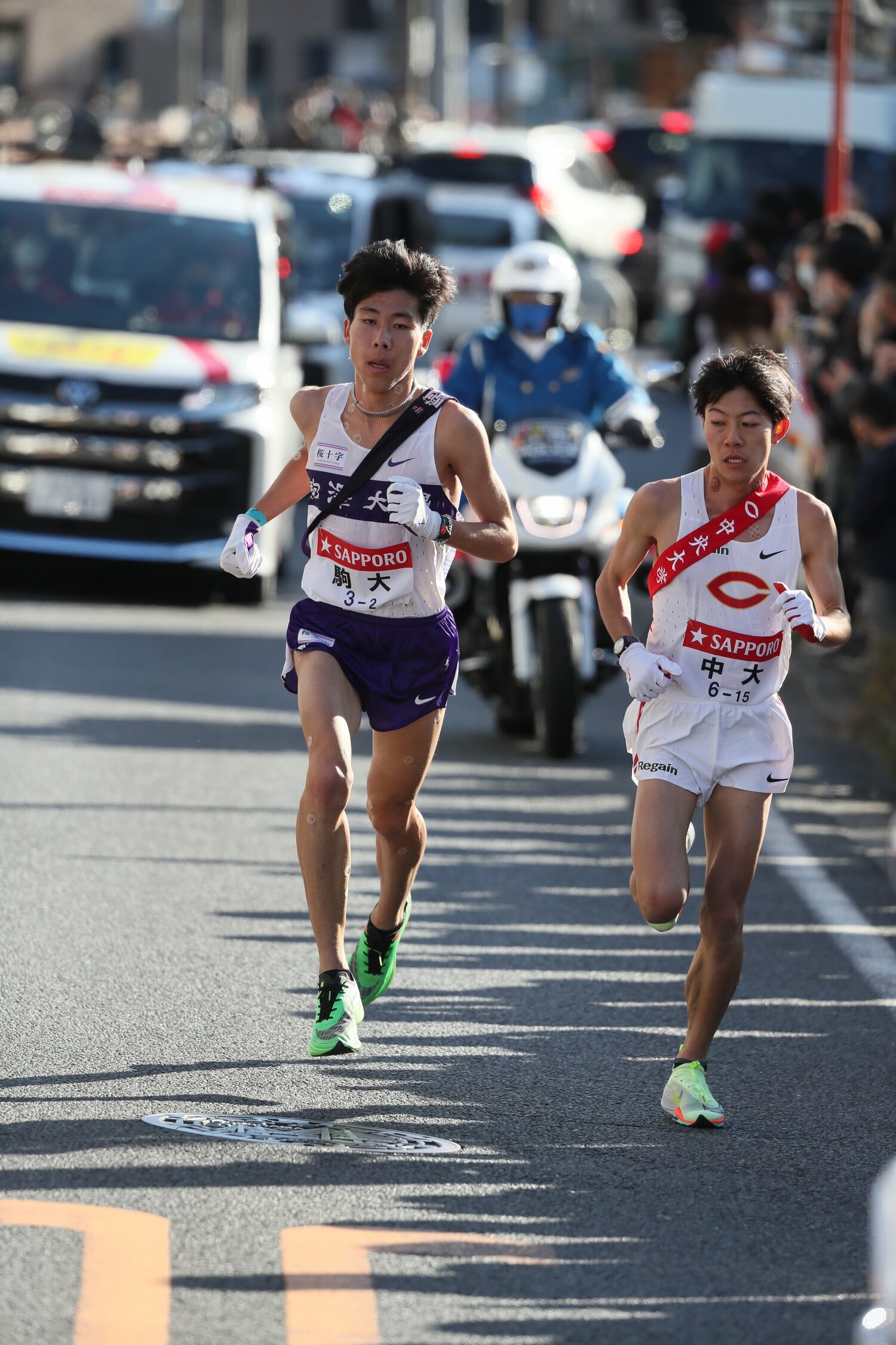 田澤にかわされる吉居　©JMPA