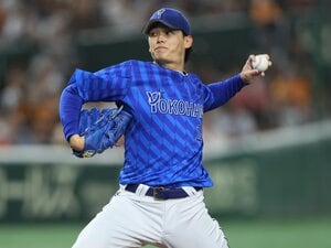 「ワンチームでいこう」DeNA勝負の秋に、坂本裕哉27歳が語るブルペン陣の絆…「康晃さんや唯斗さんの発案で」ベンチ入り、ハイタッチも