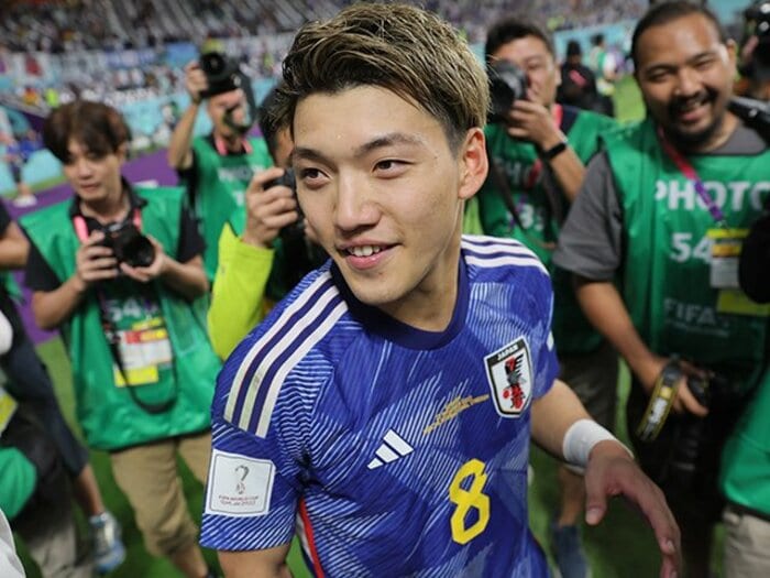 堂安律「ナメられていた時期を今でも思い出す」、浅野拓磨「サッカーを辞めるまで…」W杯ドイツ戦逆転勝利、立役者の“反骨心”＜Number Web＞ photograph by Kaoru Watanabe/JMPA