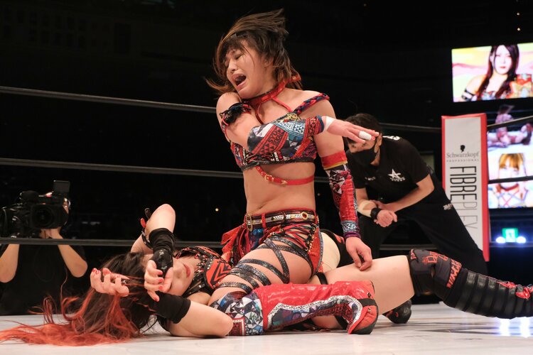 【サイン】朱里。 : プロレス、キック、総合格闘技の頂点を見た者 楽天市場】朱里。 プロレス、キック、総合格闘技の頂点を見た者