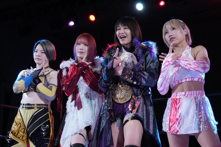 八神蘭奈、鹿島沙希、朱里、虎龍清花　©Essei Hara