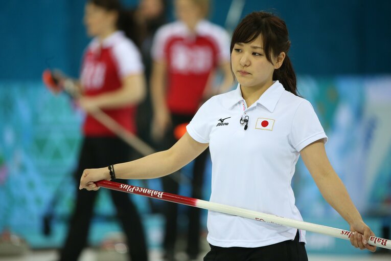 【カーリング女子レア写真】2014年ソチ五輪の吉田知那美（写真は右に続きます）  ©Naoya Sanuki/JMPA