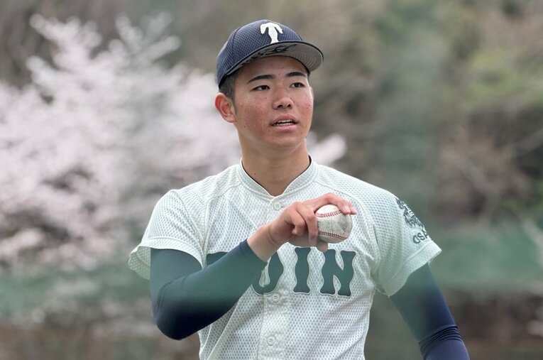 大阪桐蔭のエース、森陽樹17歳 ／ photograph by Yuji Yanagawa