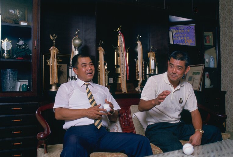 1988年撮影、池永正明（右）との2ショット　©Hitoshi Imai