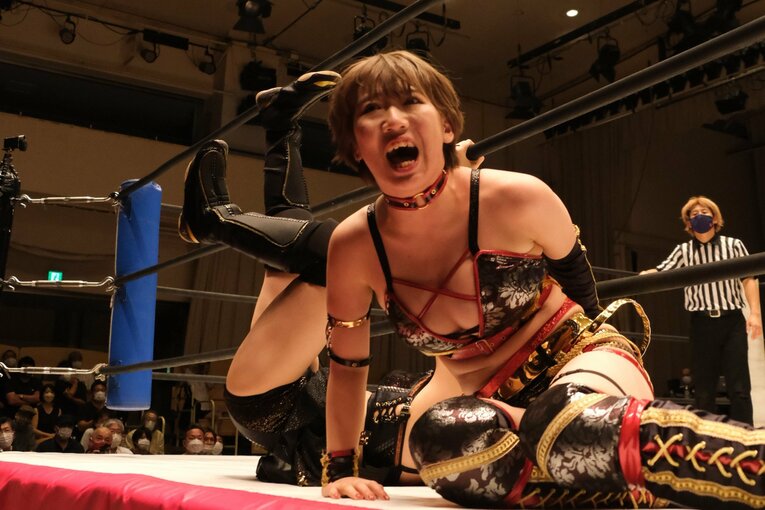 「闘うグラドル」もデビュー、アクトレスガールズの“華がスゴい”新人たちの裏で…エース・青野未来が泣いた理由「まったく追いつけていない」(82)