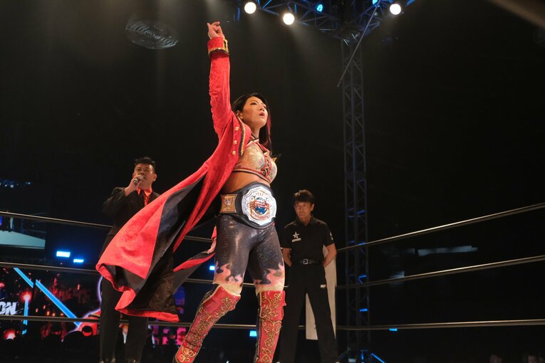 水着グラビアも披露のアイドル路線から急転換…素顔は“オラオラ”、スターダムのベルトも獲得した岩田美香の渇望「総合格闘技かキックにも」(51)