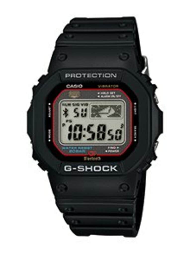 省電力で通信を可能にする近距離無線技術を搭載。同規格対応のスマートフォンと連携することで、スマートフォンの電話着信やメール受信を腕時計側で通知する。 GB-5600AA-1JF/1万8900円。 