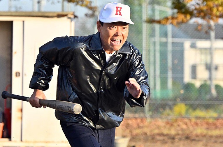 『不適切にもほどがある！』の主人公・市郎。彼らが生きる1986年のスポーツ界とはどんなものだったか ／ photograph by TBS