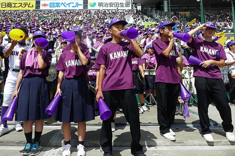 100回目の夏、日本中を熱狂の渦に巻き込んだ金足農アルプス。 ／ photograph by Yukiko Umetsu