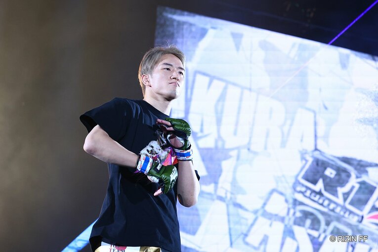 アーチュレッタの減量失敗がありながら、対戦を引き受けた朝倉海　©RIZIN FF