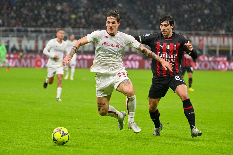 2023年、ローマ時代のザニオーロとミラン時代のトナーリ　©Getty Images