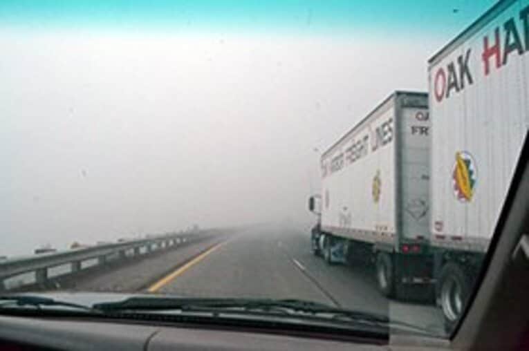 山火事の煙が立ち込める中、しぶしぶオレゴンへと向かう。 