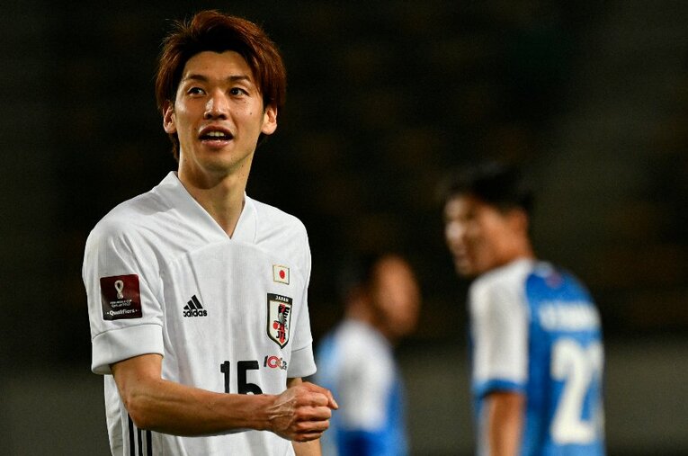 モンゴル戦で代表初となるハットトリックを達成した大迫勇也 ／ photograph by JMPA