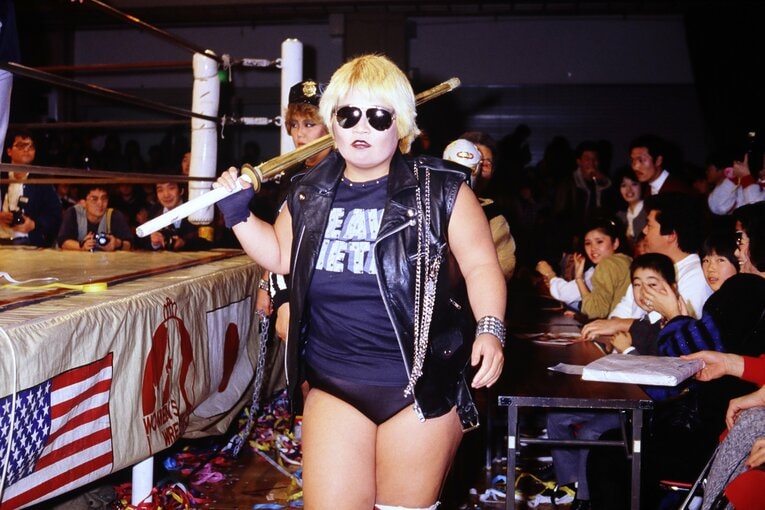 全日本女子プロレスの大ヒール、ダンプ松本【スワイプするとそのほかの秘蔵写真もご覧になれます】　©AFLO