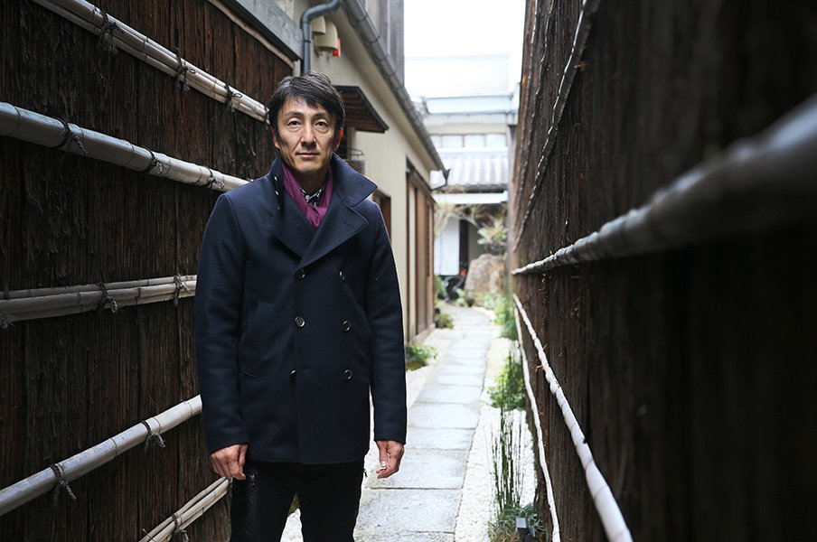 元100m日本記録保持者・朝原宣治が今も信じる自分の可能性。<Number Web> photograph by Shigeki Yamamoto