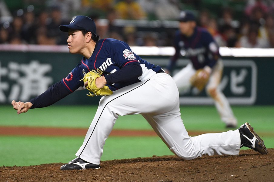 西武を支える一軍最年長投手 31歳 牧田和久の活躍は変幻自在 プロ野球 Number Web ナンバー