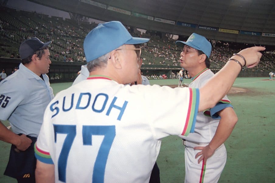 プロ野球にダブルヘッダー復活を!終盤の過密日程、消化試合を防げ。<Number Web> photograph by Kyodo News