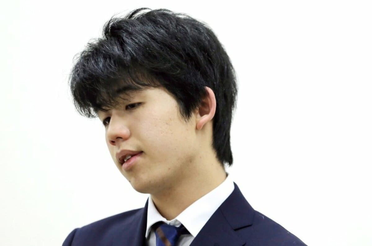 藤井聡太15歳の発言に記者ビックリ…中学時代“いずれタイトルを