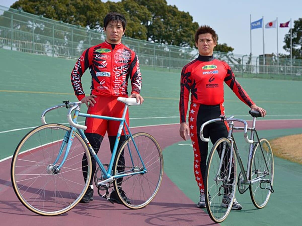 日本一の兄弟競輪レーサー＞ 村上義弘＆村上博幸 「魂の轍」 - 自転車 