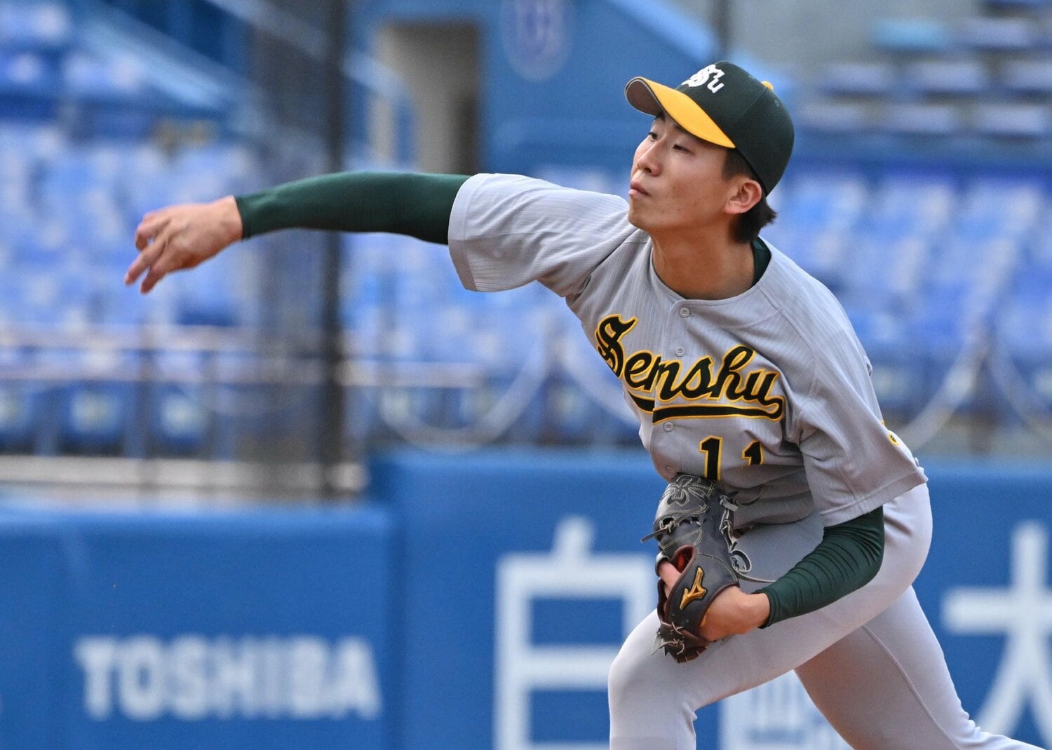 2023年ドラ1候補・大学生編【3】西舘昂汰投手（専修大・3年・188cm86kg・右投右打・筑陽学園高）　©Sankei Shimbun