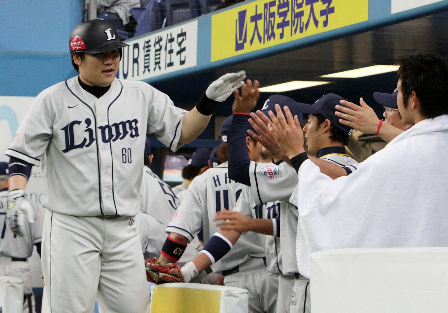 統一球でありながら、2011年の中村は48本ものアーチをかけた ©JIJI PRESS