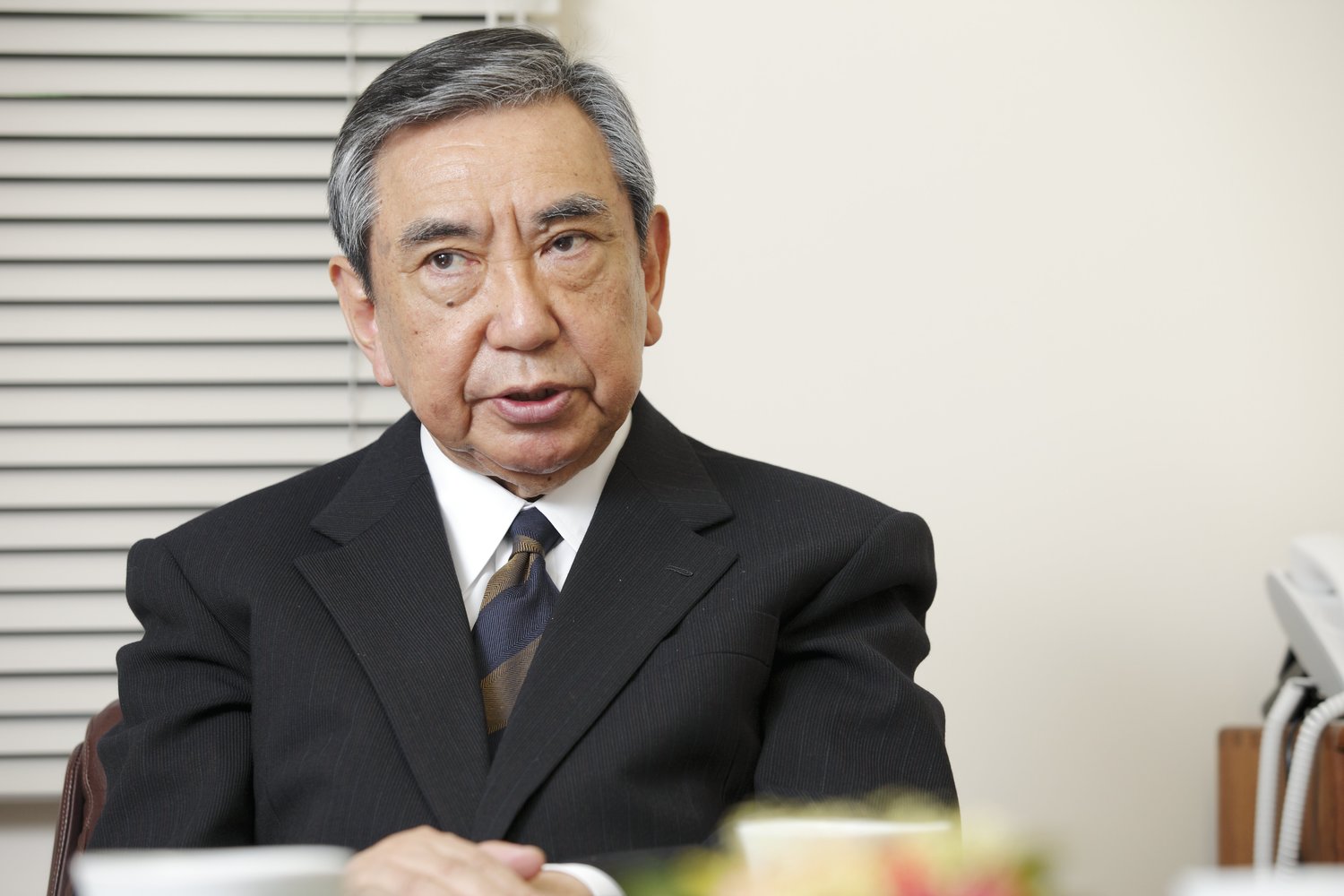 父・洋平。1999年～2013年まで陸連会長を務めた　©BUNGEISHUNJU