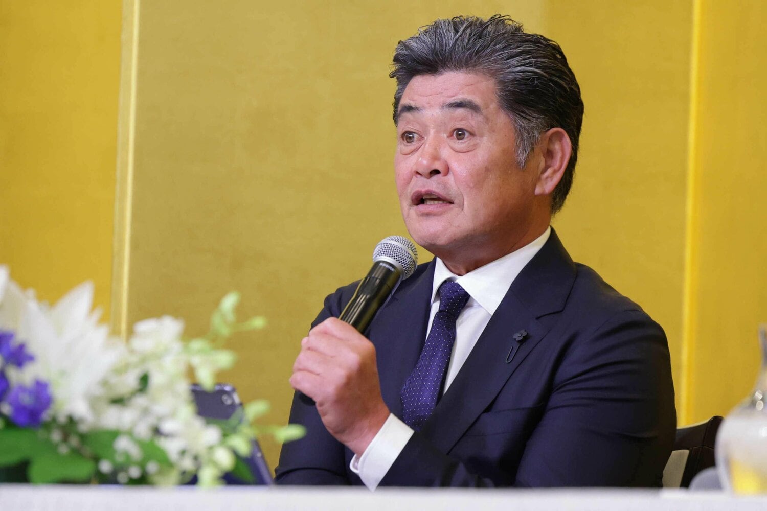 中日新監督、就任会見の様子(2026年10月15日) ©JIJI PRESS