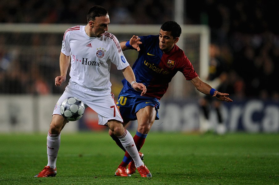 バルサ時代、リベリーとのマッチアップ　©Takuya Sugiyama